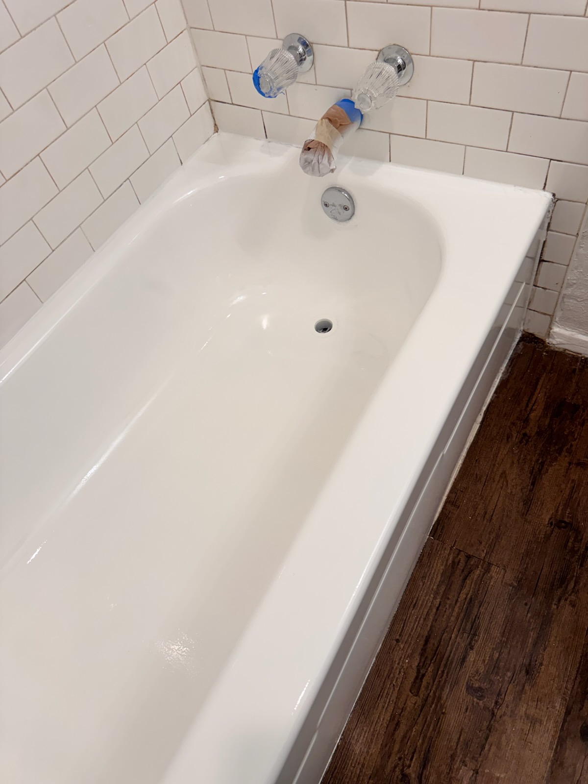 Addison Bathtub Refinishing
